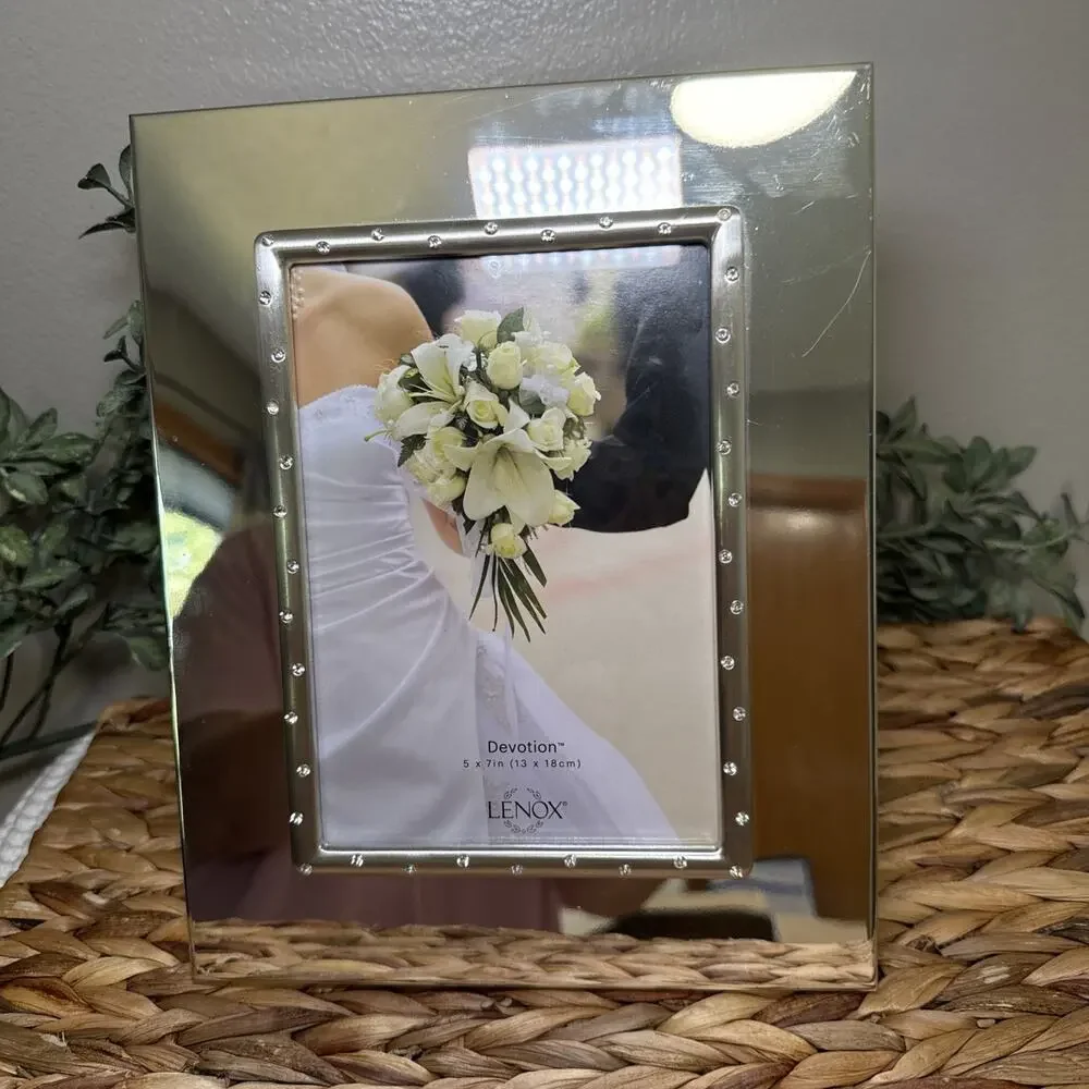 Lenox Devotion 5x7 Picture Frame Silver Plated Rhinestone Accent Wedding NWT